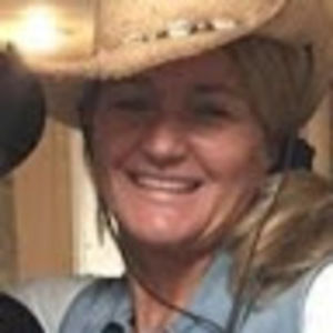 Meet your Posher, Debra